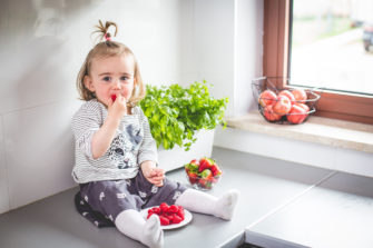 Dziecko, które skończyło rok wciąż nie jest małym dorosłym! [dieta, niedobory, moje grzechy]